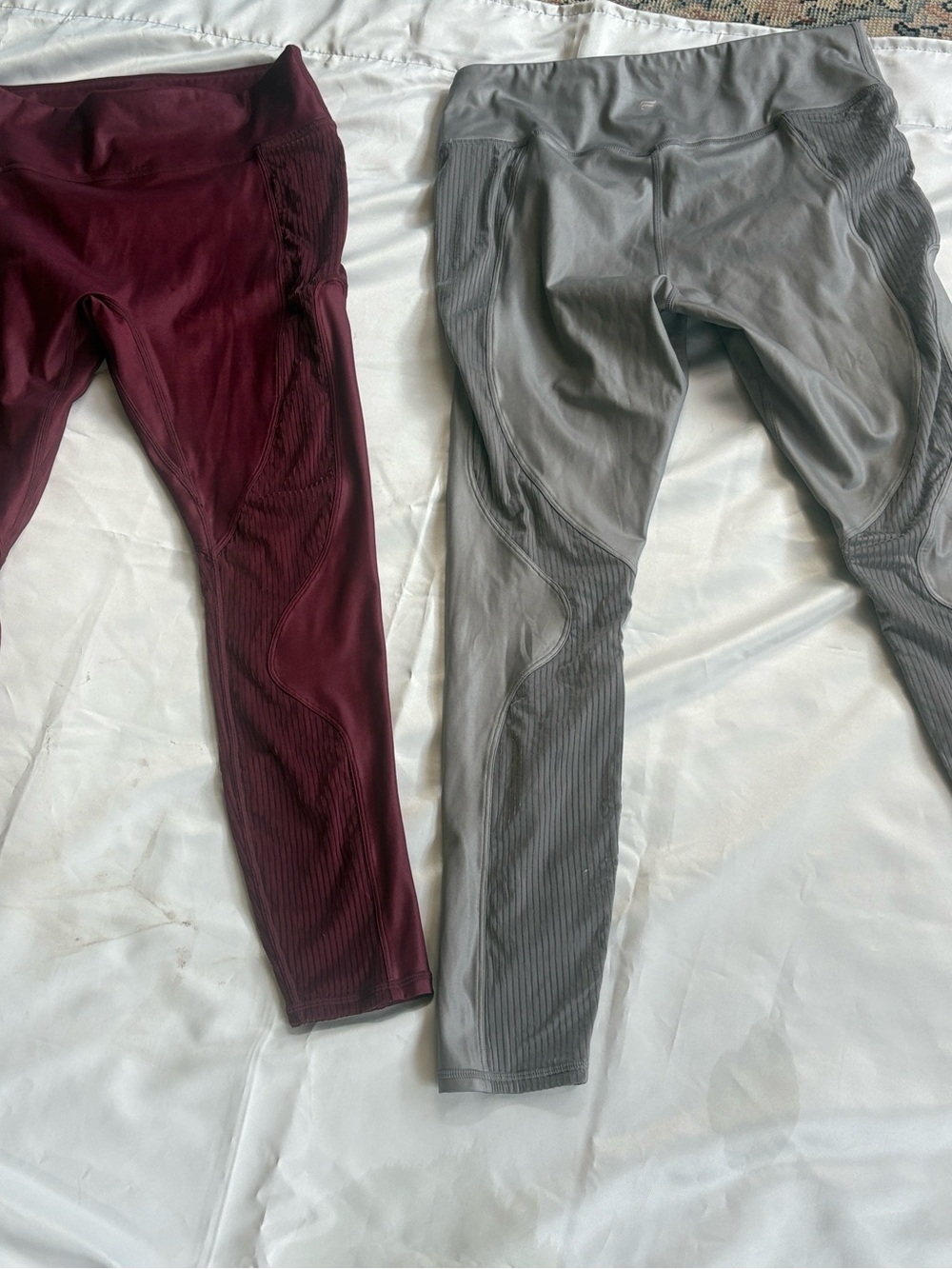Fabletics Seamless Leggings in Burgundy and Gray